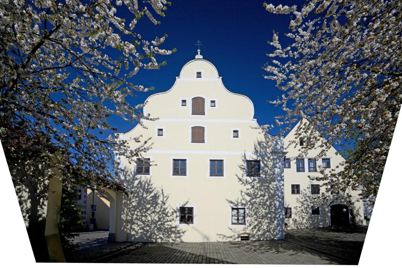 Hotel Klostergasthof Thierhaupten ภายนอก รูปภาพ